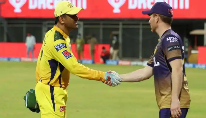 MS Dhoni and Eoin Morgan