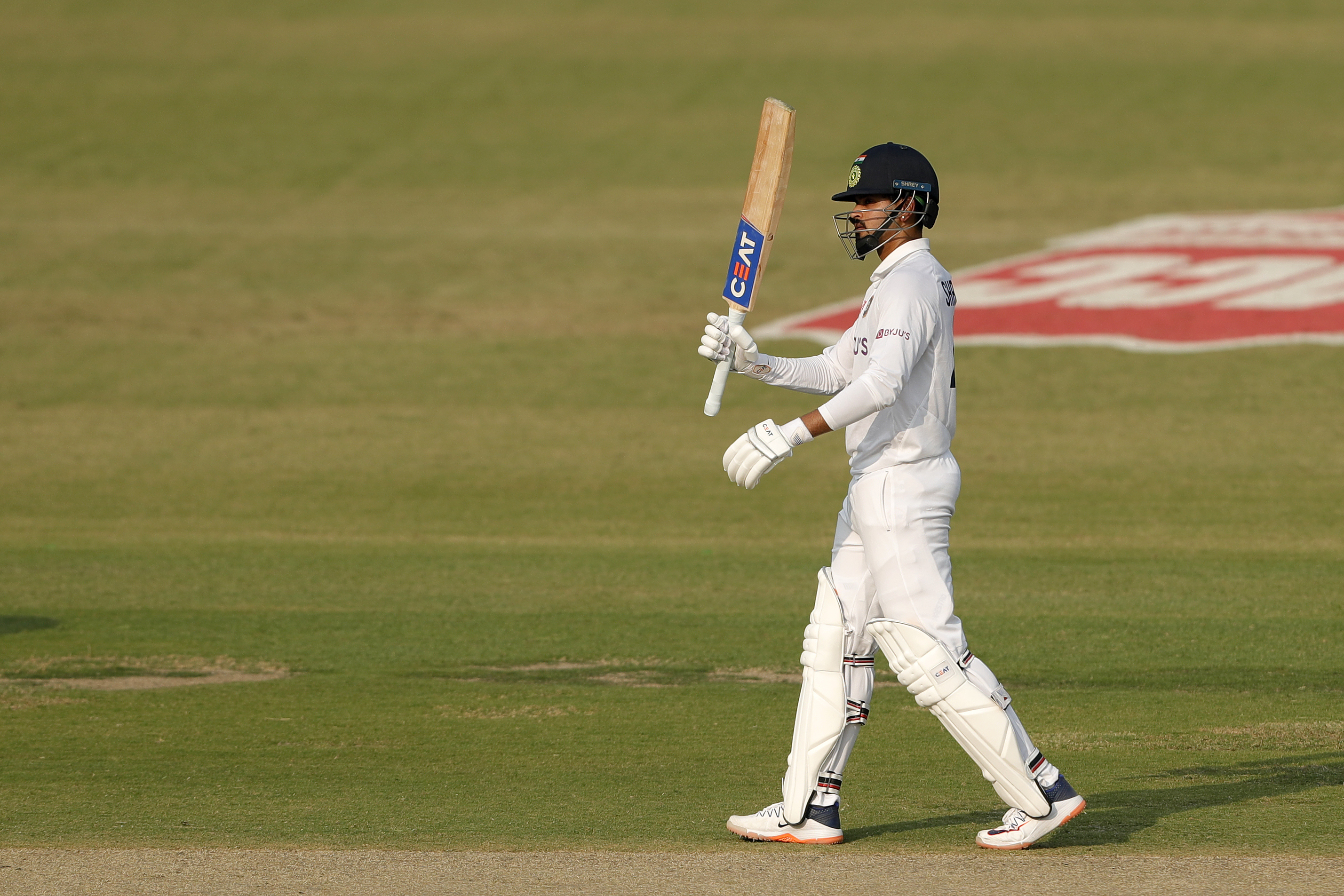 ‘Fun Chat’ With MS Dhoni, Football With Bollywood Friends Kept Shreyas Iyer In Competitive Zone While Recovering From Shoulder Injury 2 Shreyas Iyer
