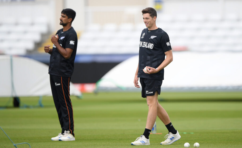 Mitchell Santner and Ish Sodhi