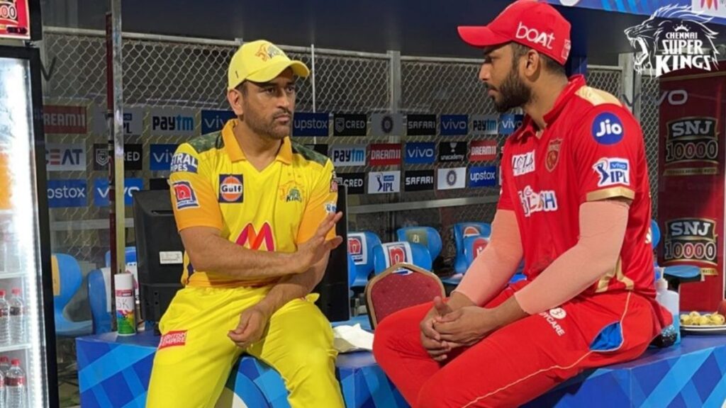 MS Dhoni with Shahrukh Khan during the IPL 2021. Photo-BCCI