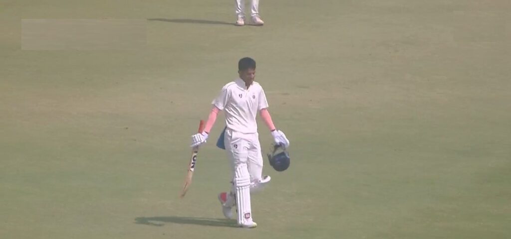 Yash Dhull scores century on Ranji Trophy debut. Photo- Twitter