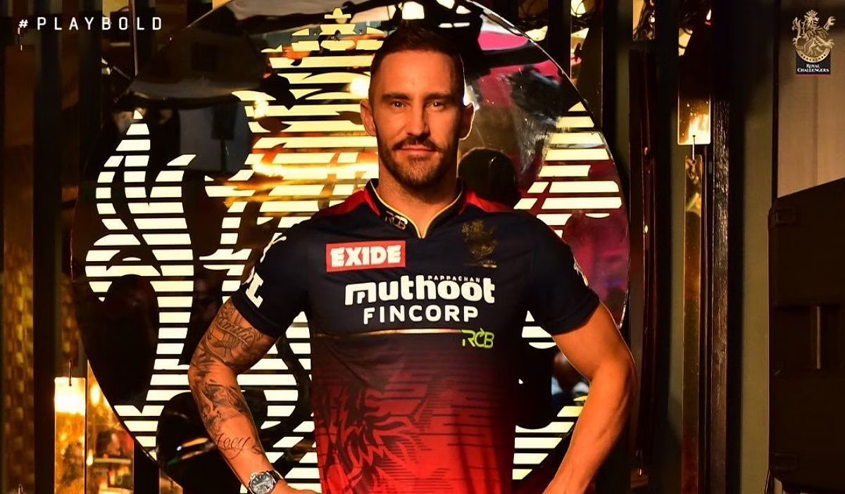 Faf du Plessis in RCB jersey. PHoto- RCB