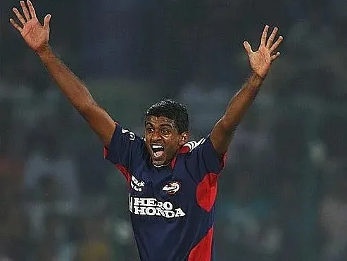 Farveez Maharoof