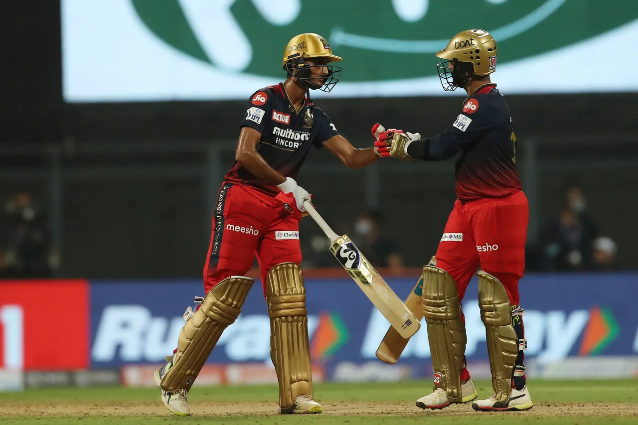 Dinesh Karthik and Shahbaz Ahmed