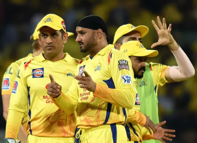 Harbhajan Singh -MS Dhoni