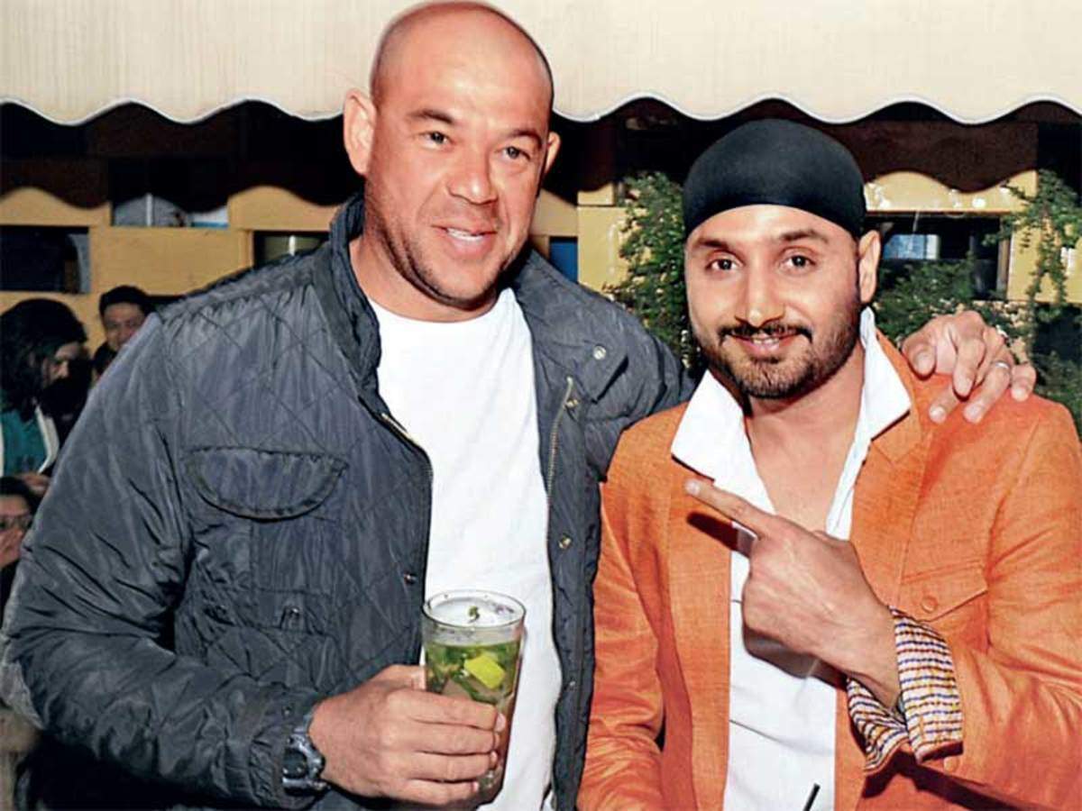 Harbhajan Singh and Andrew Symonds. Photo- Twitter