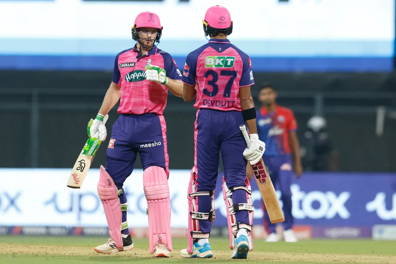 राजस्थान रॉयल्स के सलामी बल्लेबाज जोस बटलर और देवदत्त पडिक्कल।  फोटो- आईपीएल