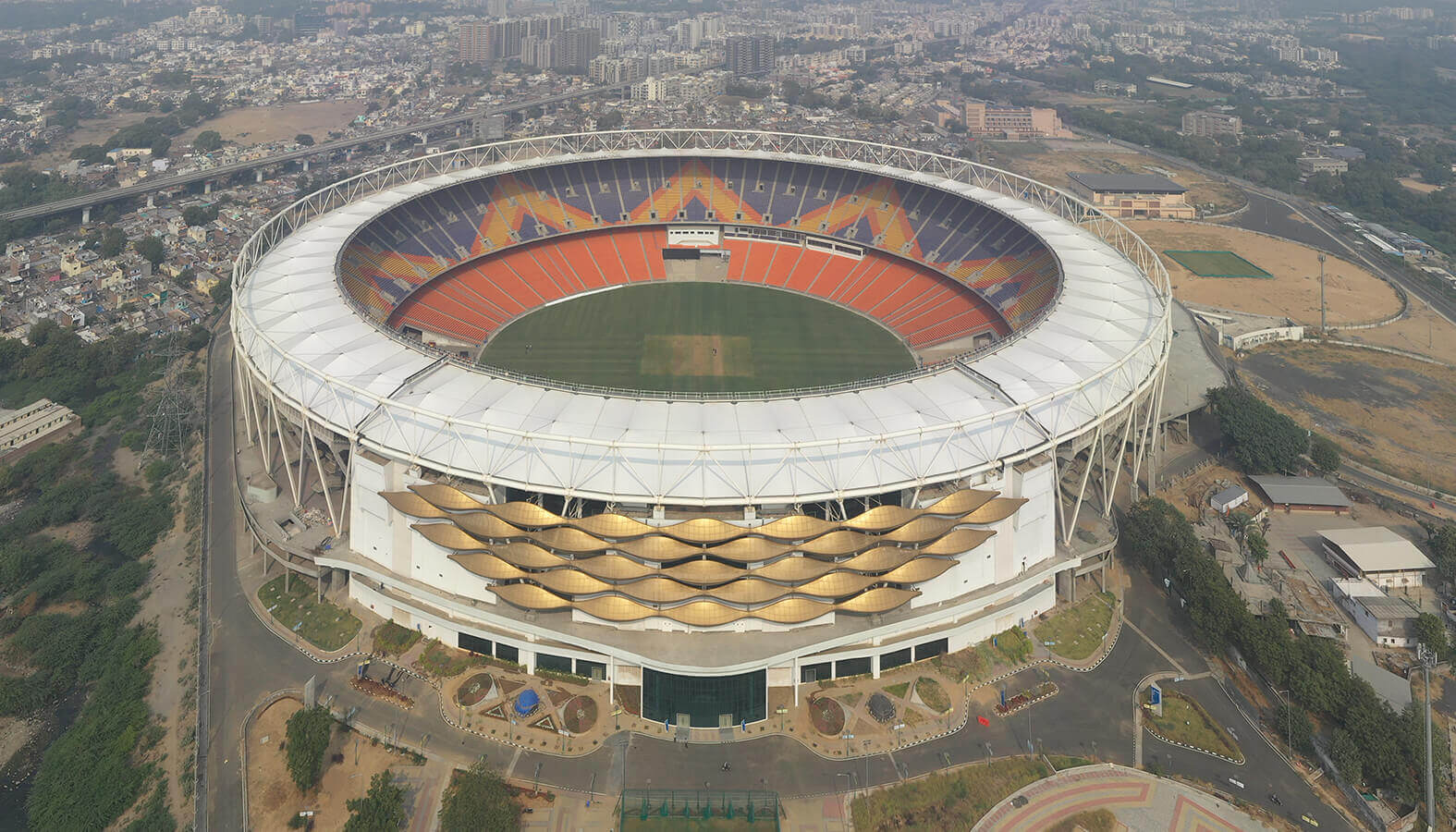 IPL 2022: Ahmedabad’s Narendra Modi Stadium Is All Set To Host The ...