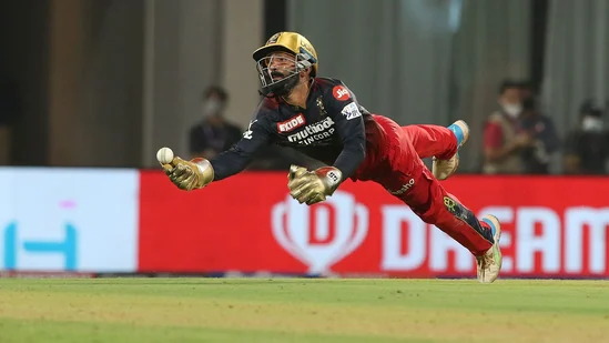 IPL 2022: Great To See The Way Dinesh Karthik Has Made A Comeback Into The  Indian Team – Shoaib Akhtar