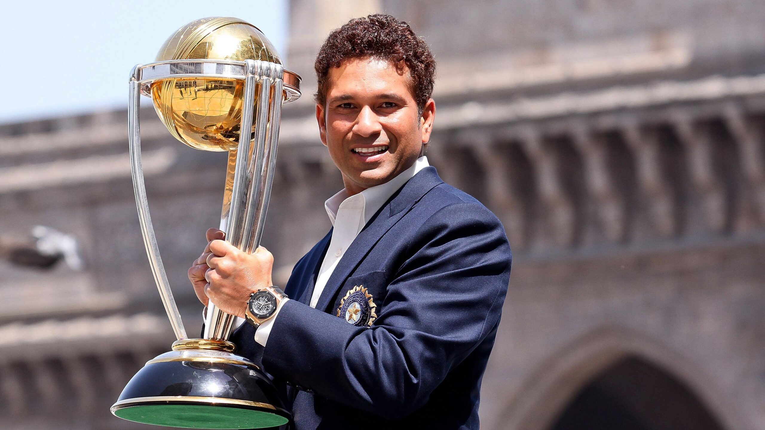 Sachin Tendulkar with the World Cup. PHoto- Getty