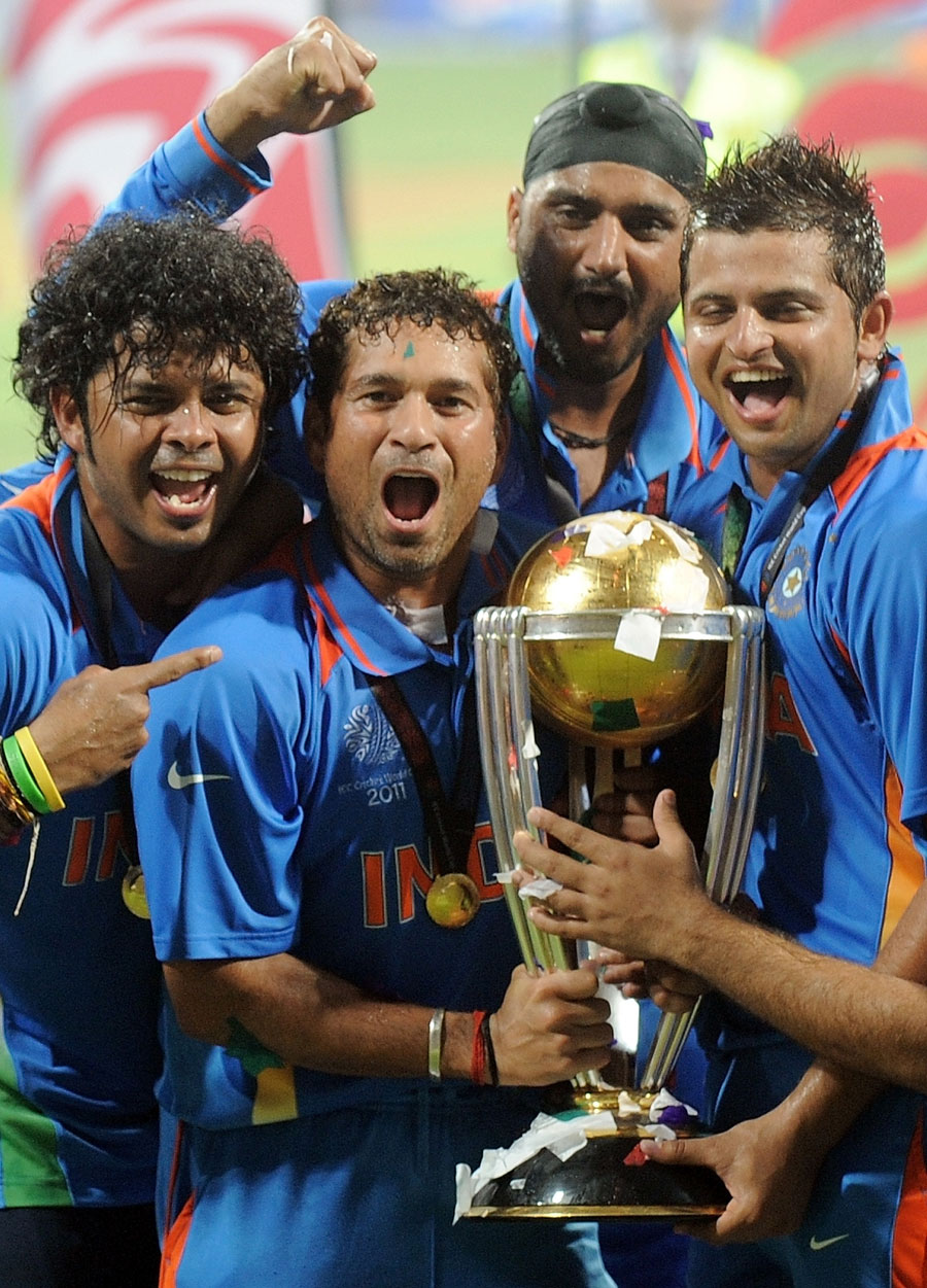 Suresh Raina and Sachin Tendulkar. Photo- Getty