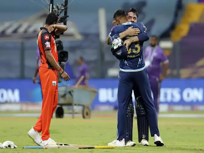 Rahid Khan and Hardik Pandya Celebrating Gujarat Titans win (Image Credits: IPL)