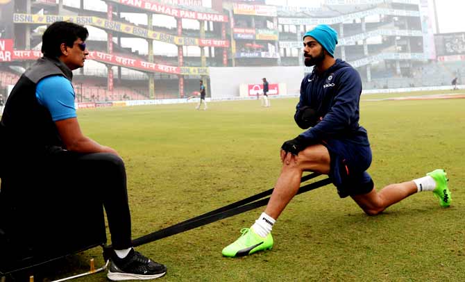 Virat Kohli and Shankar Basu (Image Credits: Twitter)