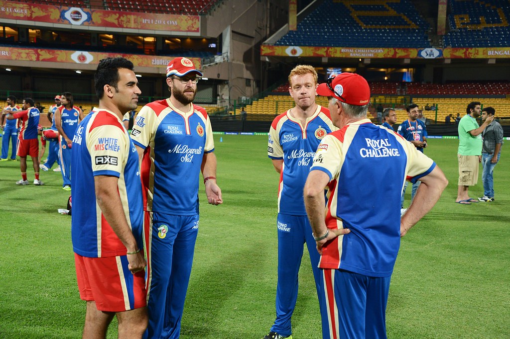 Andrew McDonald and Daniel Vettori during their IPL days at the RCB (Image credits: Twitter)