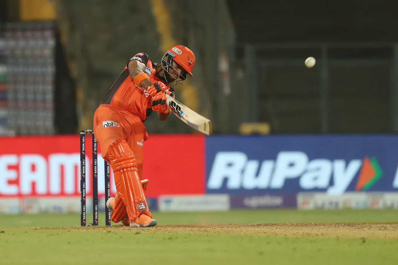 MI vs SRH: Watch - Mayank Markande Takes A Terrific Catch To Dismiss Nicholas Pooran