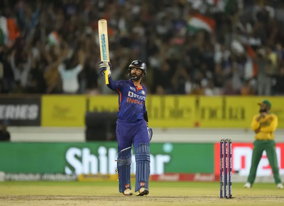 IND vs SA: Dinesh Karthik Goes Past MS Dhoni To Become Oldest Indian To Smash T20I Half-century