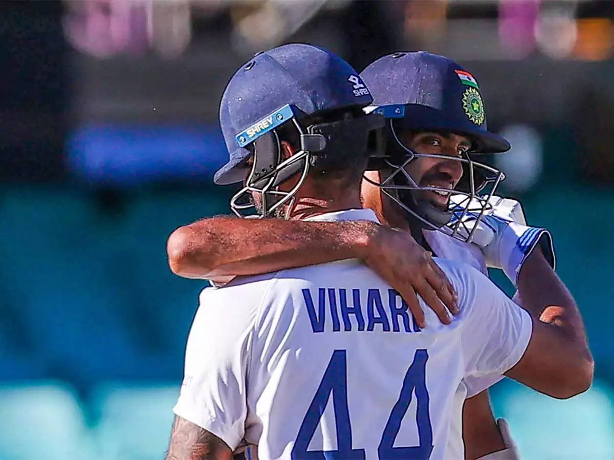 'India C Bowling Line-up Beat A Full Strength Australians': VVS Laxman Recalls Ajinkya Rahane And Co's Triumph In Australia 3 Hanuma Vihari and Ravichandran Ashwin (Image Credits: Twitter)
