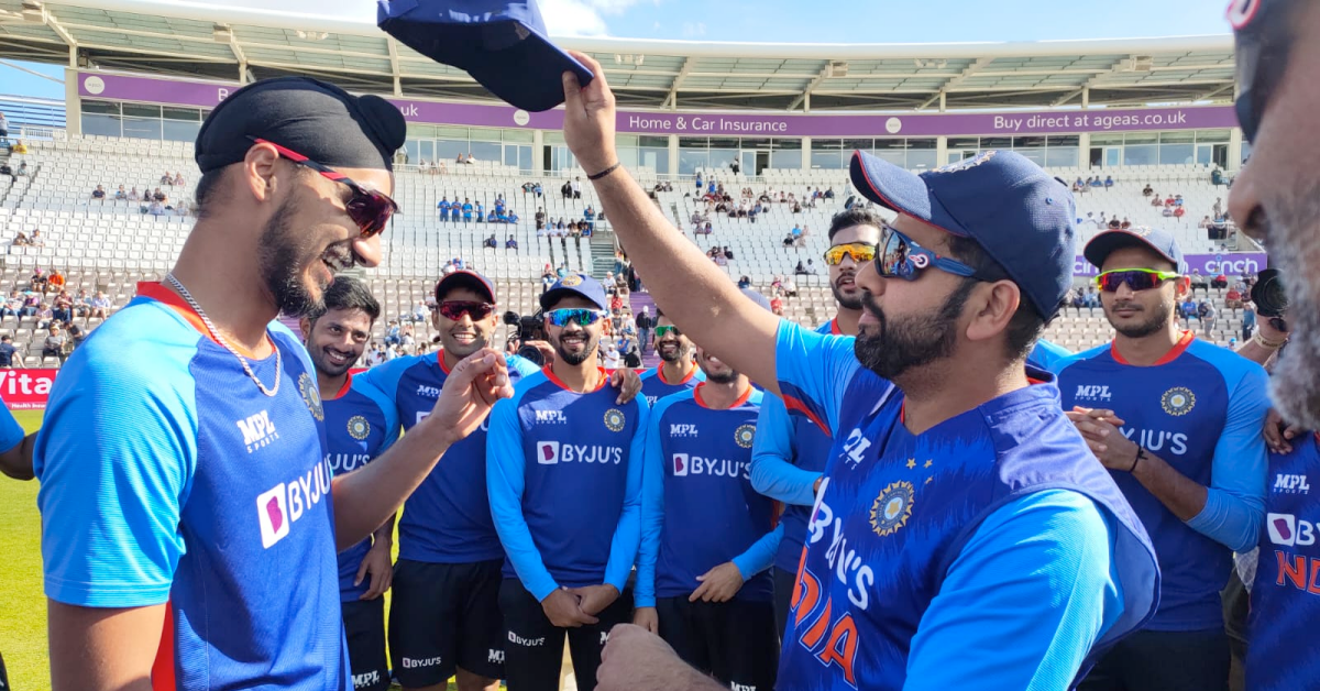 Arshdeep Singh receives his maiden India cap from captain Rohit Sharma