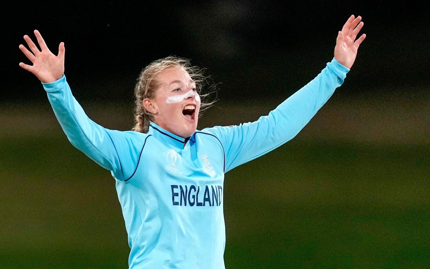 Sophie Ecclestone (Image Credits: Twitter)