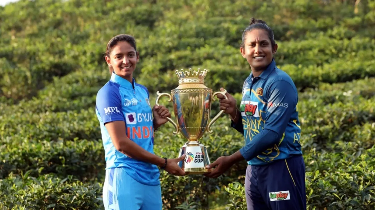 Twitter Erupts As Dominant India Women's Team Crush Sri Lanka By 8 Wickets To Win 7th Asia Cup Title 2 Harmanpreet Kaur and Chamari Athapattu