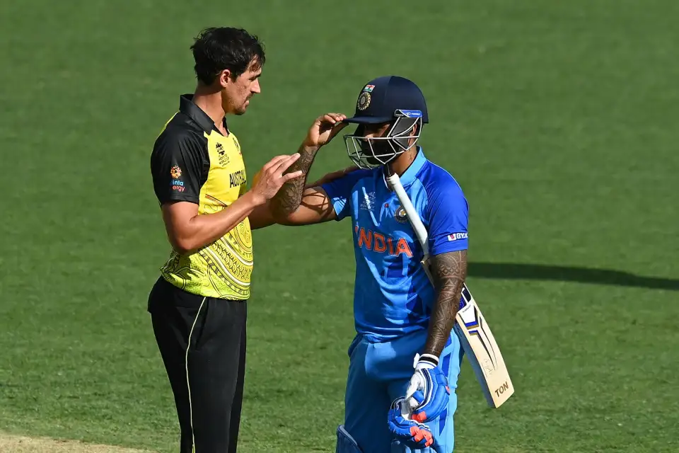 Suryakumar Yadav and Mitchell Starc (Image Credits: Getty Images)