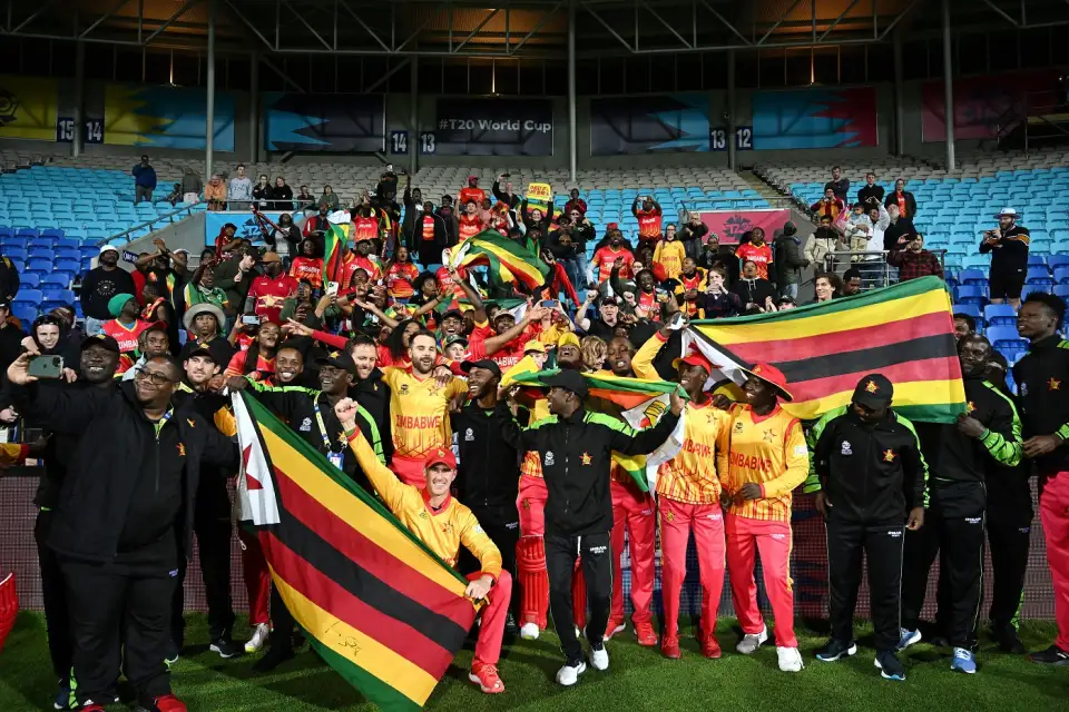 Zimbabwe celebrate their qualification to the Super 12s (PC-Getty Images)