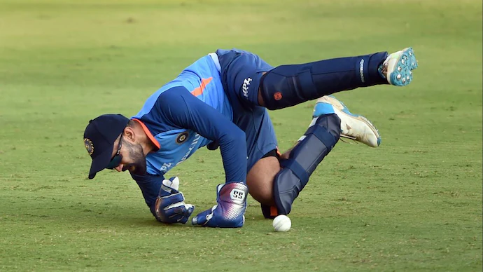 Dinesh Karthik