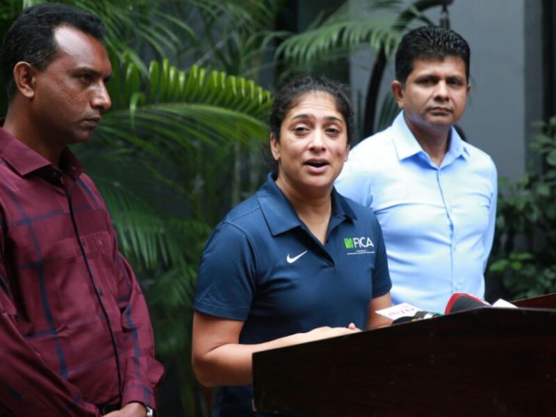 Lisa Sthalekar