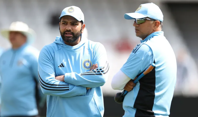 India Coach and India Captain, Rahul Dravid and Rohit Sharma Mohammad Kaif