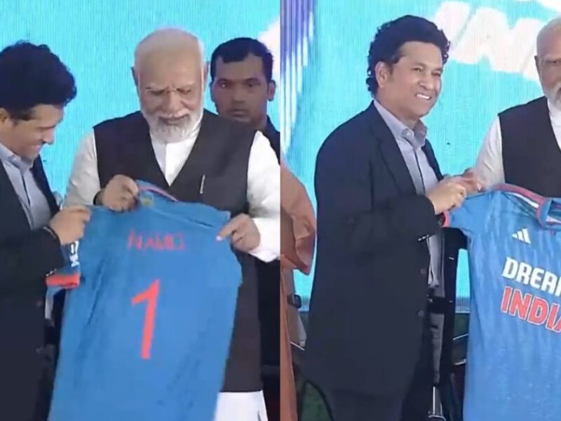 Sachin Tendulkar with India PM