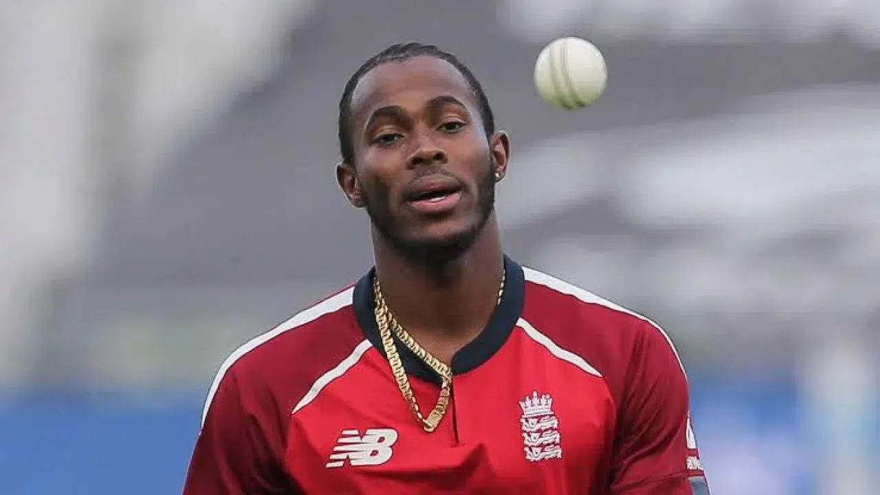 Jofra Archer {PC: X}