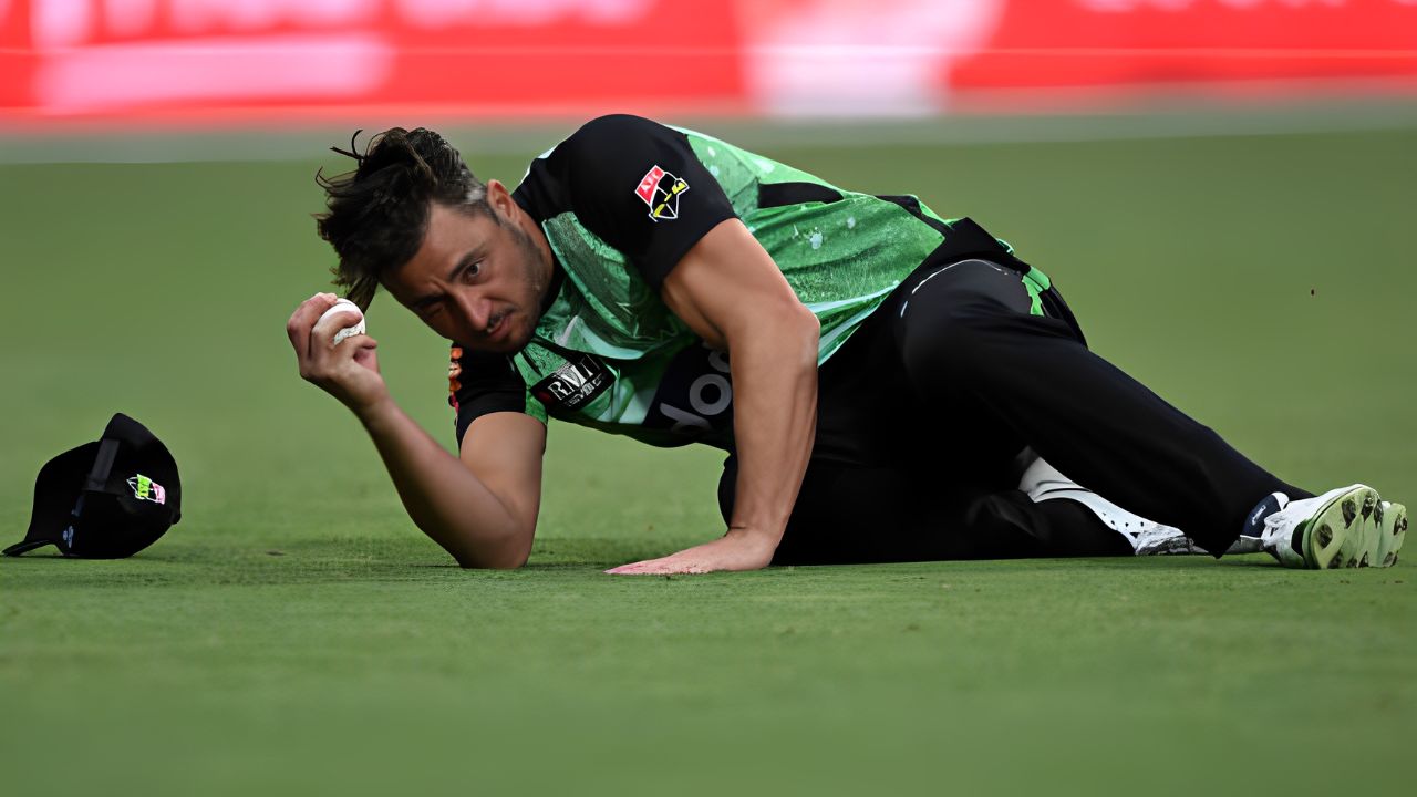 BBL 2023-24: Watch - Marcus Stoinis Takes Sensational Catch To Dismiss ...