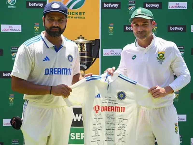 Newlands, India skipper Rohit Sharma presents signed jersey to Dean Elgar