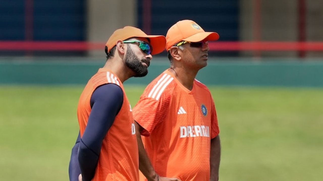 IND vs SA: Watch – Virat Kohli, Rahul Dravid Engaged In Lengthy Conversation Ahead Of 2nd Test Daily Sports
